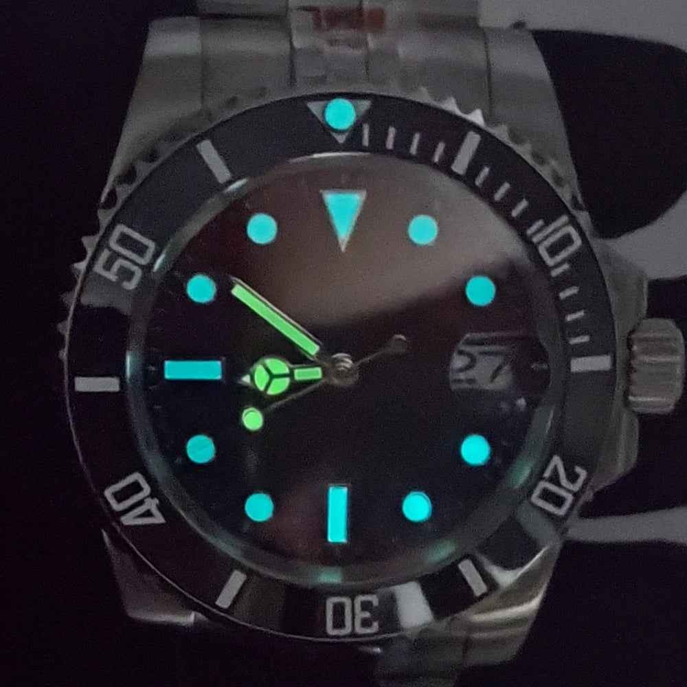 Reloj Automático 40mm NH35 – Esfera Degradada Negro-Rojo, Cristal de Zafiro, Acero Inoxidable