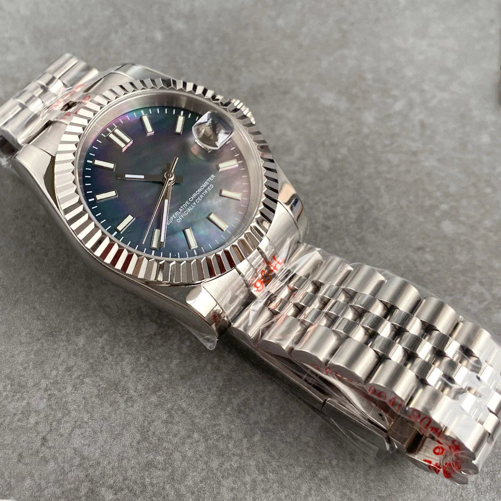 Reloj Automático de Buceo NH35A – 200M, Esfera Nácar Negra/Blanca, Luminiscente Verde, Cristal de Zafiro, 36/39mm, Acero Inoxidable ⭐4.7 (192 Opiniones)